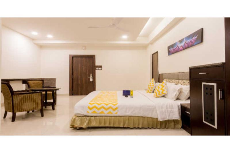 Hotel Southern Residency Kelambakkam Bagian luar foto